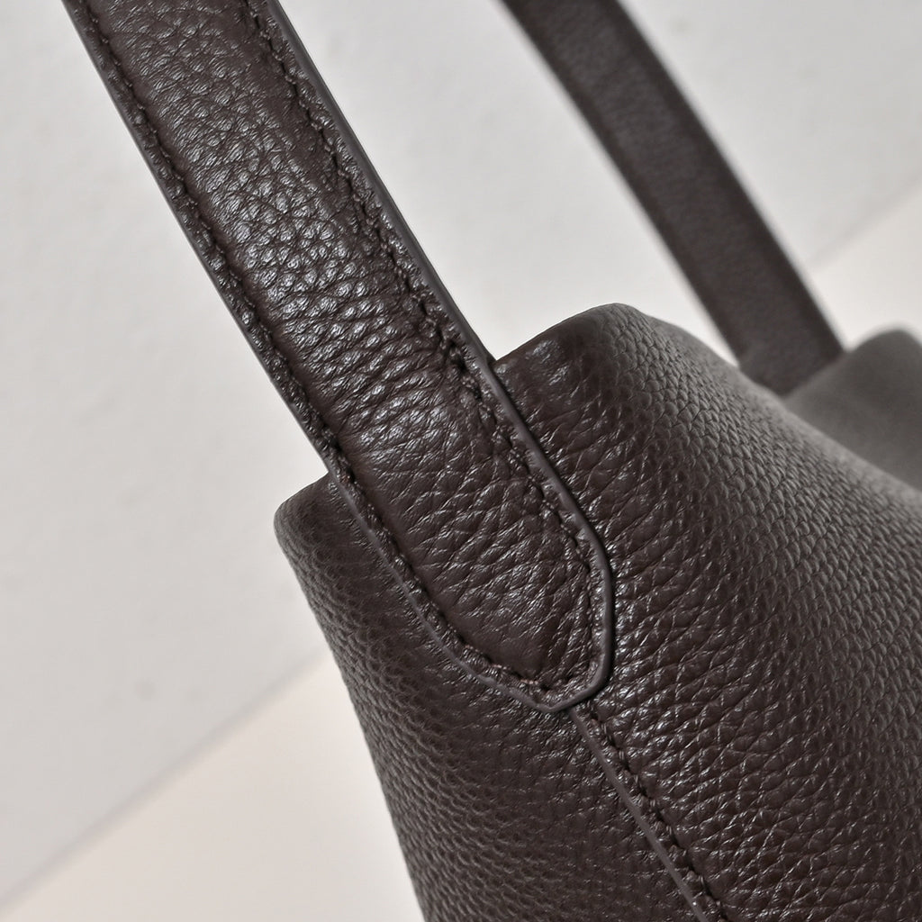 Catalogue article 5e08272468 — view 8