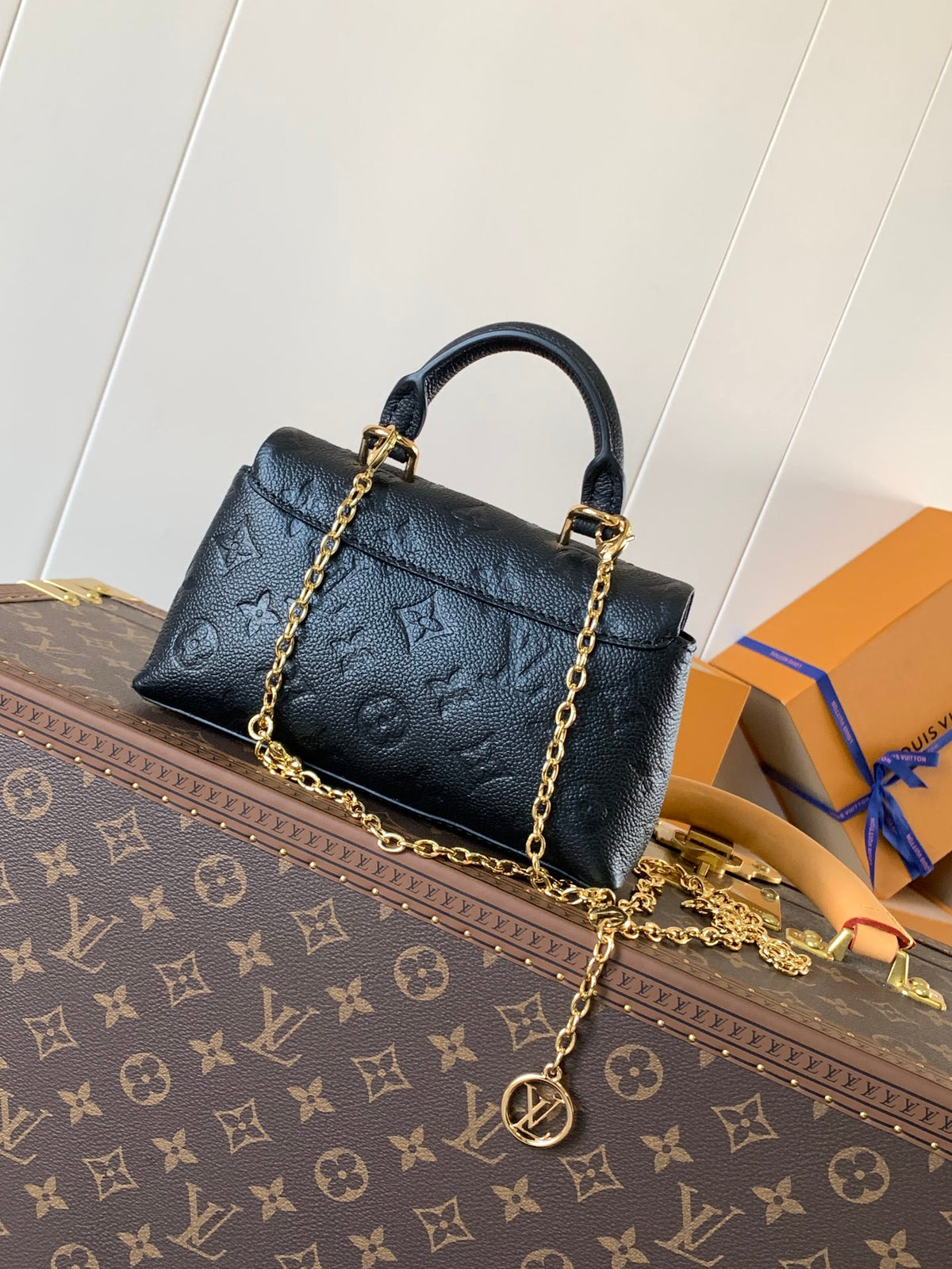 Catalogue article 6a814b7daa — view 2