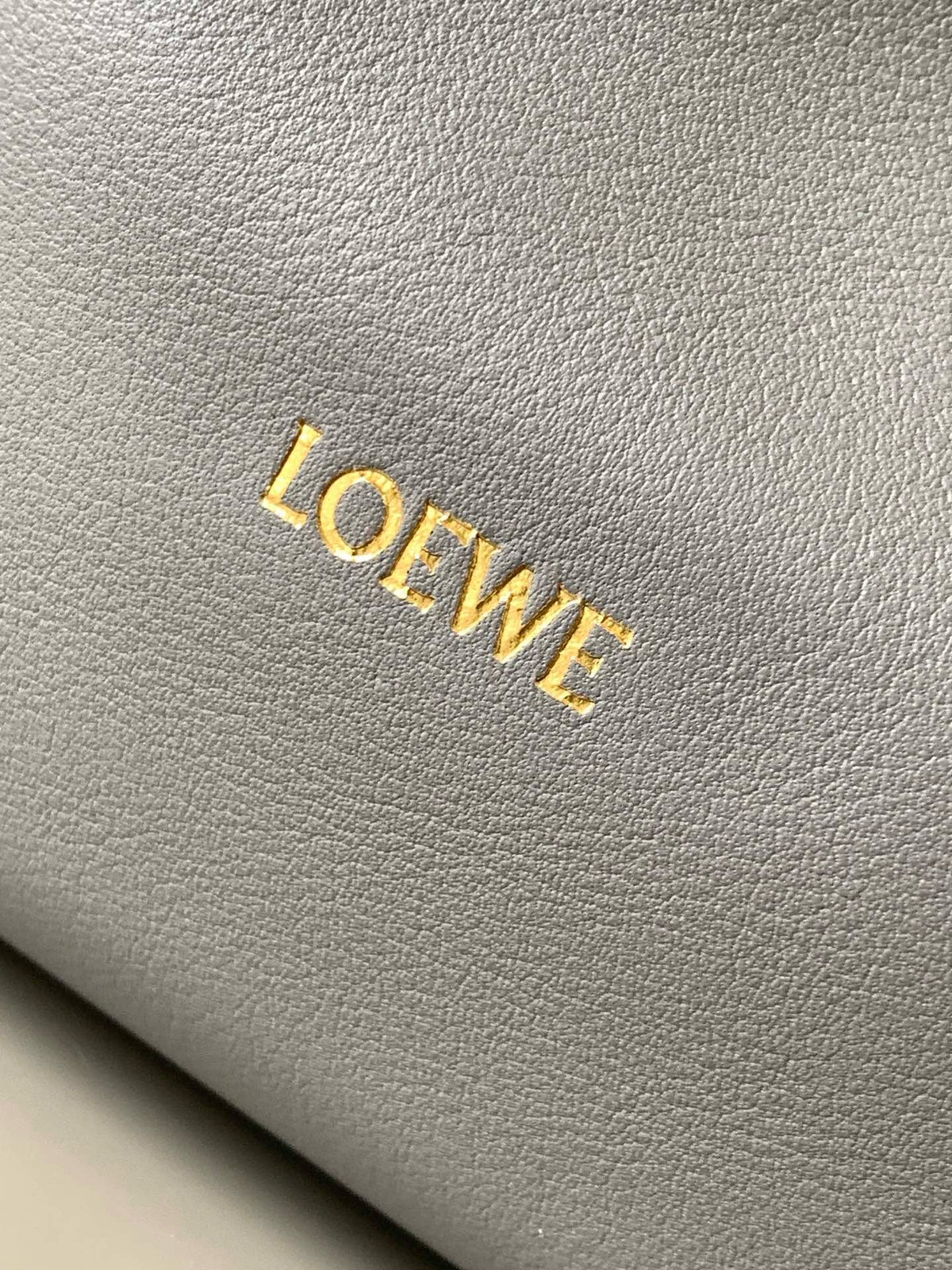 Catalogue article 376843e879 — view 5