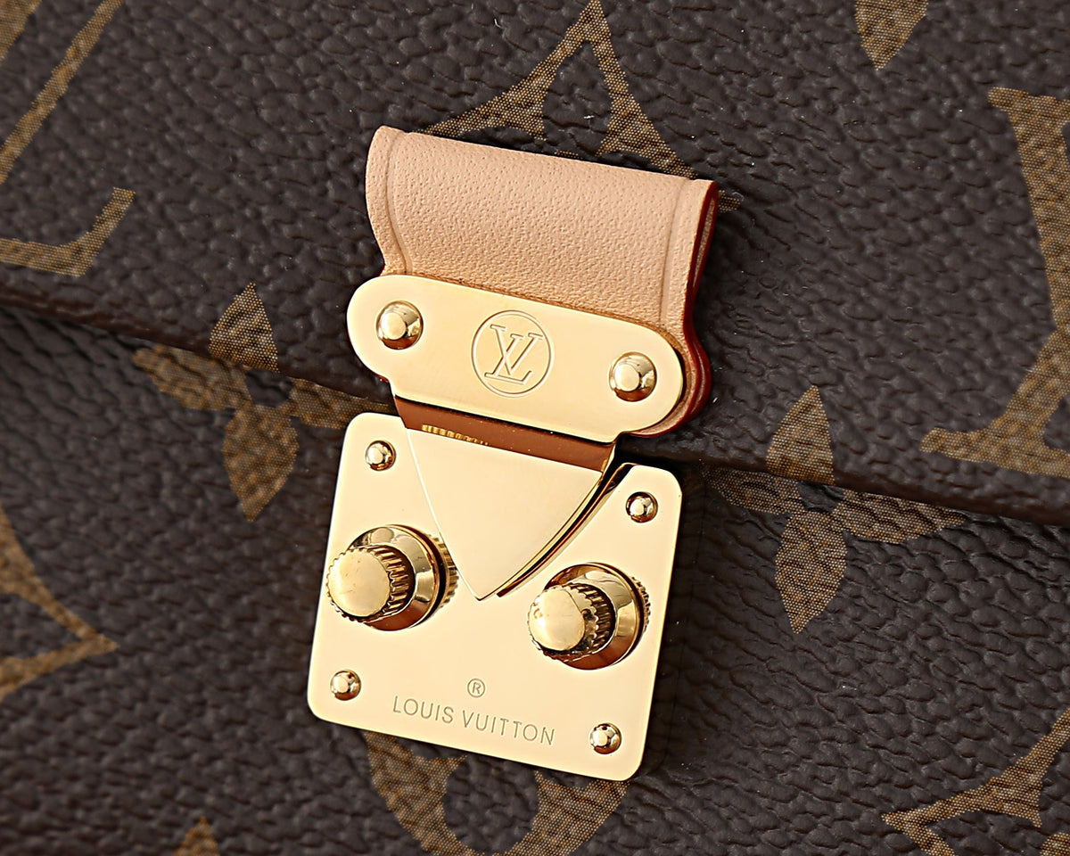 Catalogue article 045c428670 — view 4