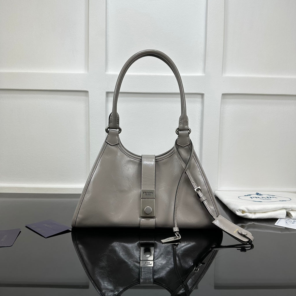 Catalogue article 0cc37cb3b9 — view 1