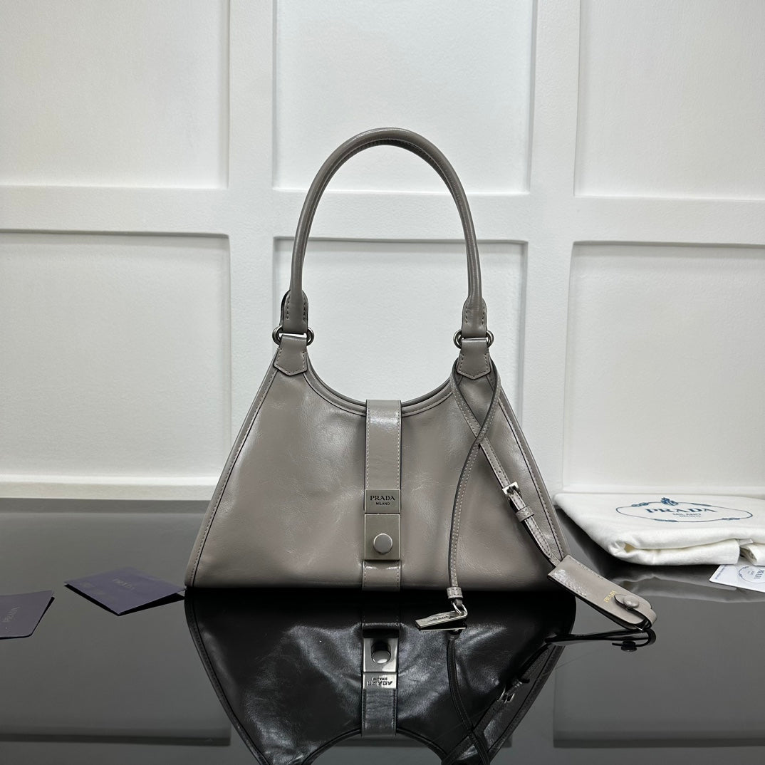 Catalogue article 0cc37cb3b9 — view 1