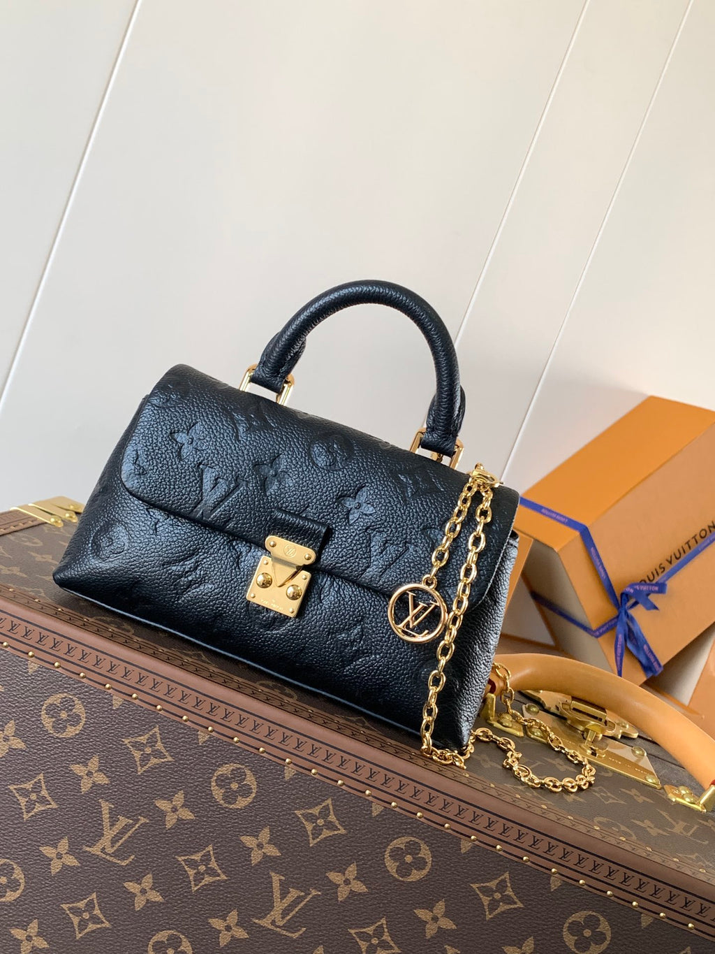 Catalogue article 6a814b7daa — view 1