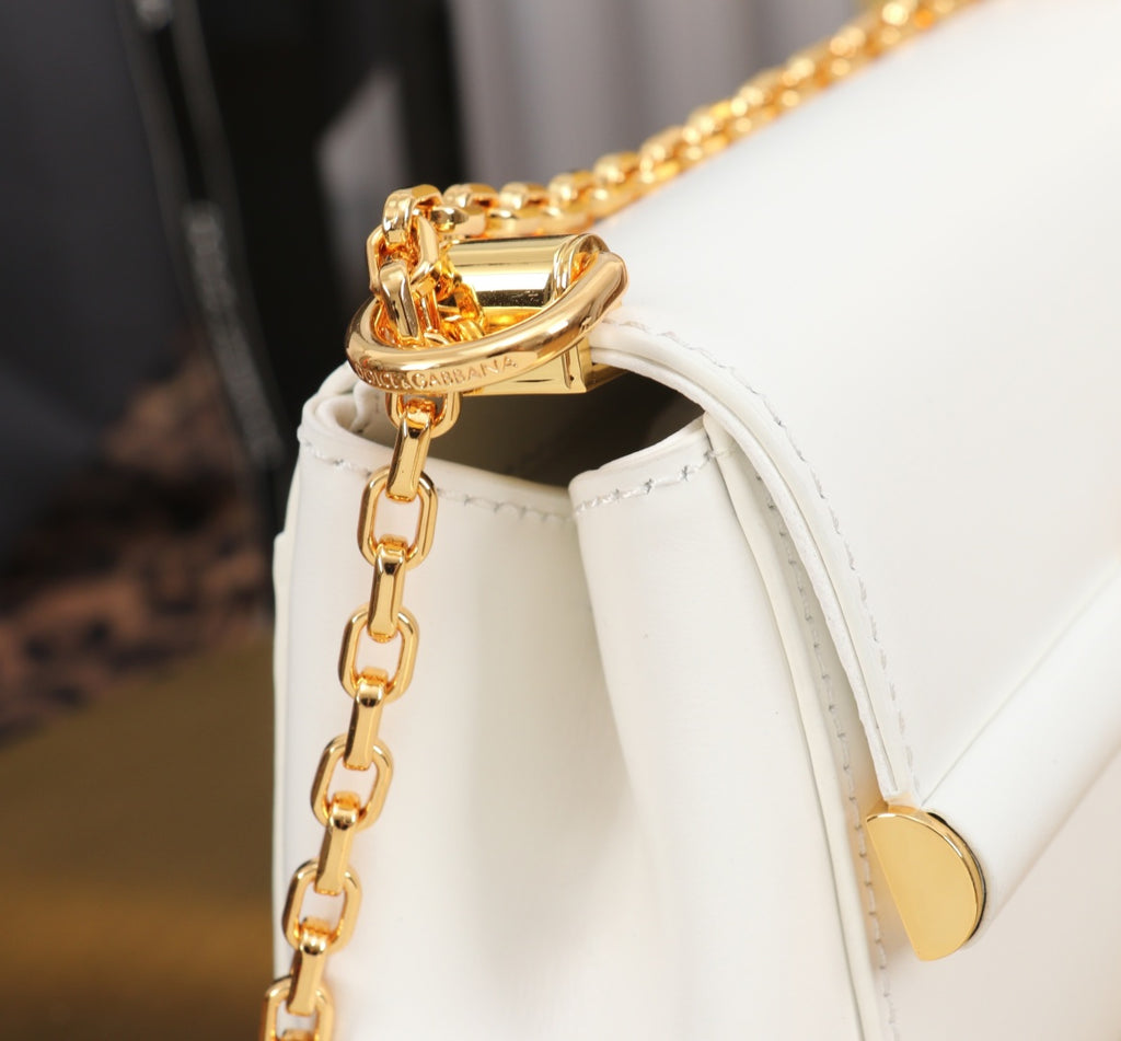 Catalogue article 33f772d2ba — view 7