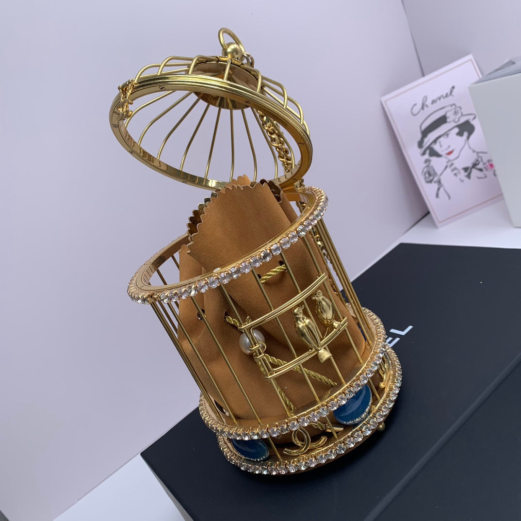 Catalogue article 8f3bd9ad9d — view 9