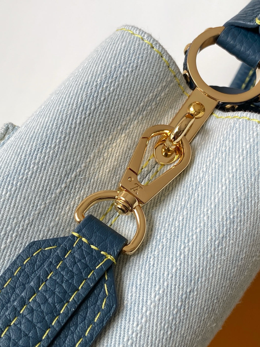 Catalogue article a40324a6f6 — view 6