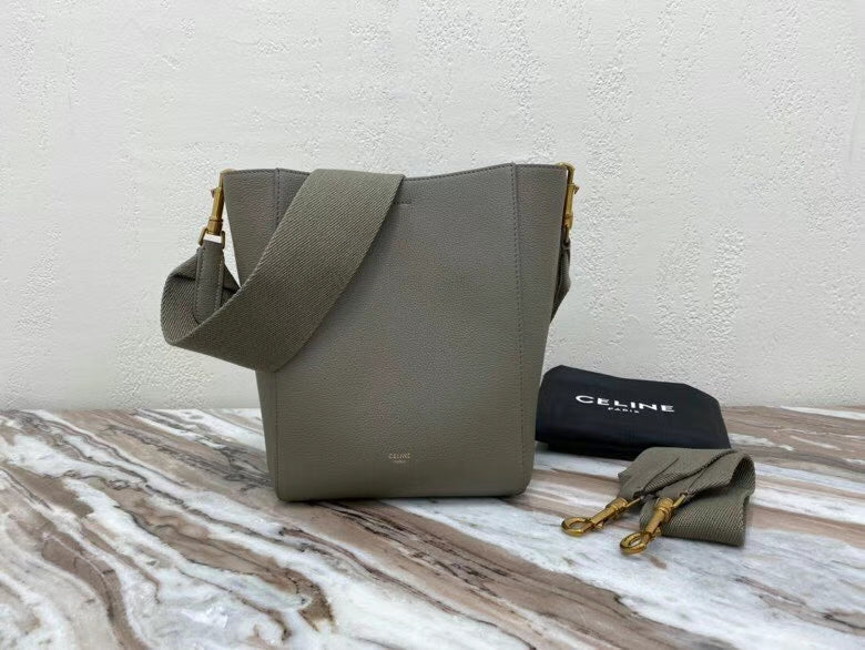Catalogue article 30a5389534 — view 1