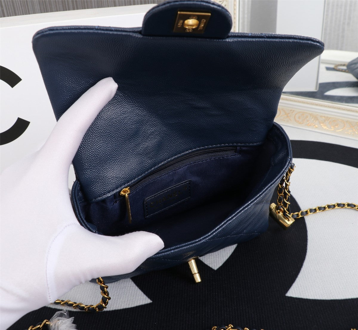 Catalogue article 37428915e2 — view 9
