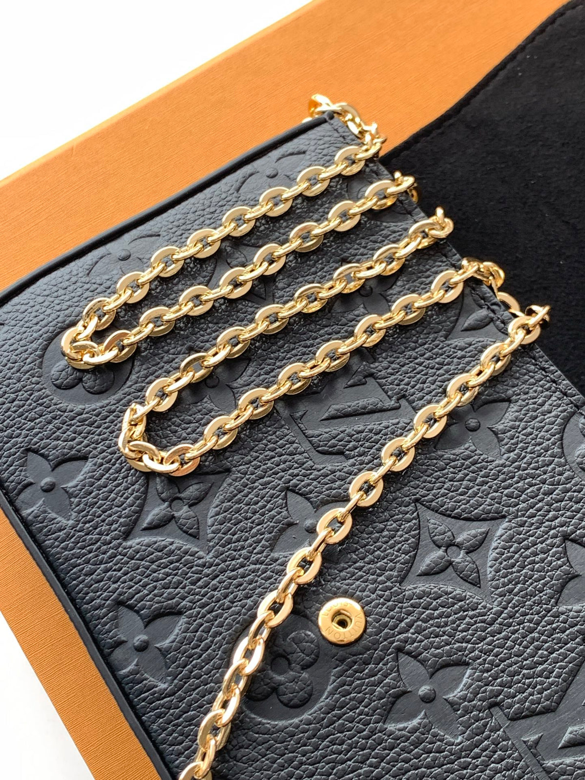 Catalogue article 5399922f87 — view 7
