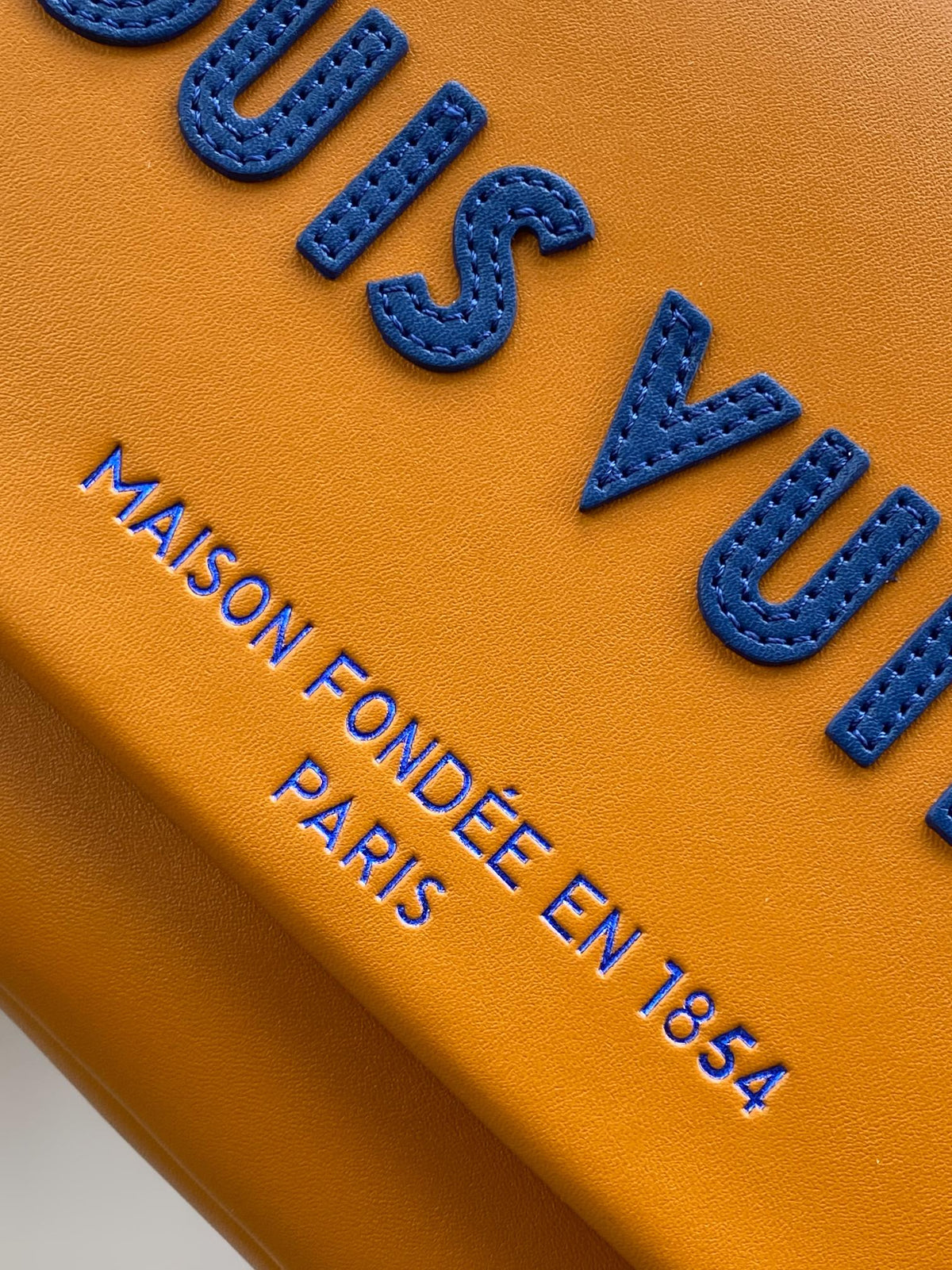 Catalogue article d6e5d112c3 — view 5
