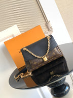 Louis Vuitton Handbags M26398 — Catalogue 943331
