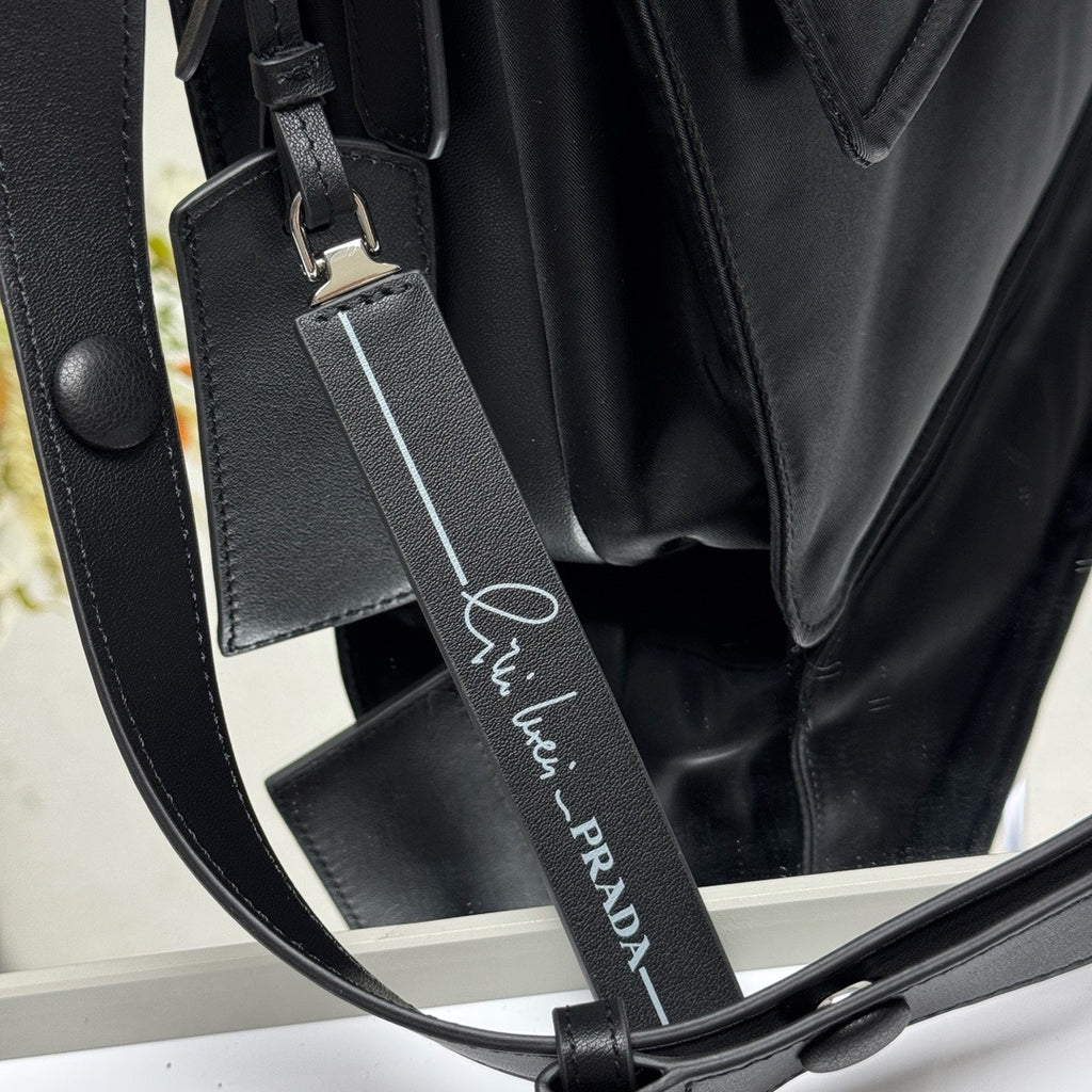 Catalogue article 3e0bb239a9 — view 7