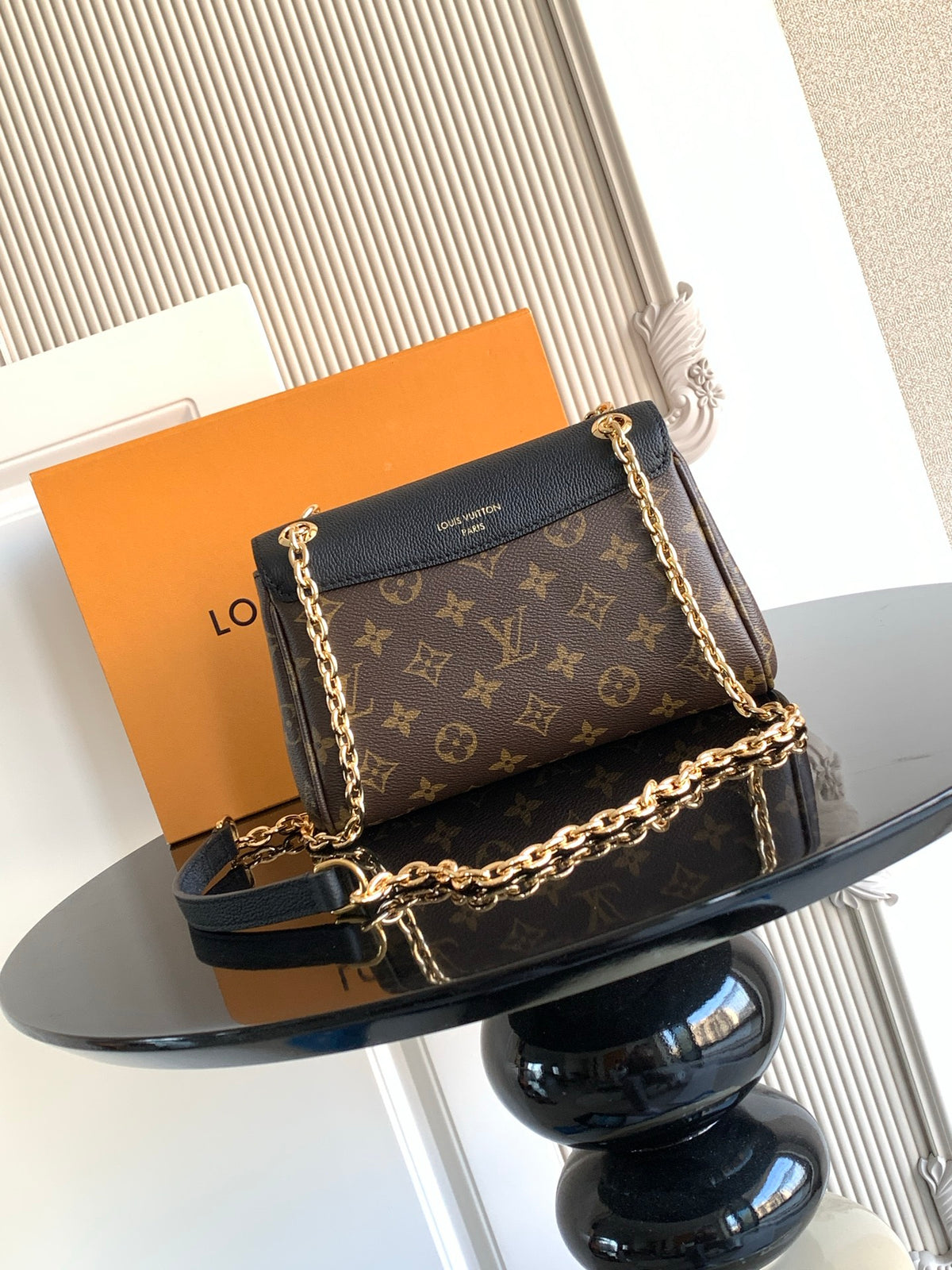 Catalogue article 1c12588bb1 — view 3
