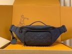 Louis Vuitton Crossbody and Shoulder Bags M14784 — Catalogue 121176
