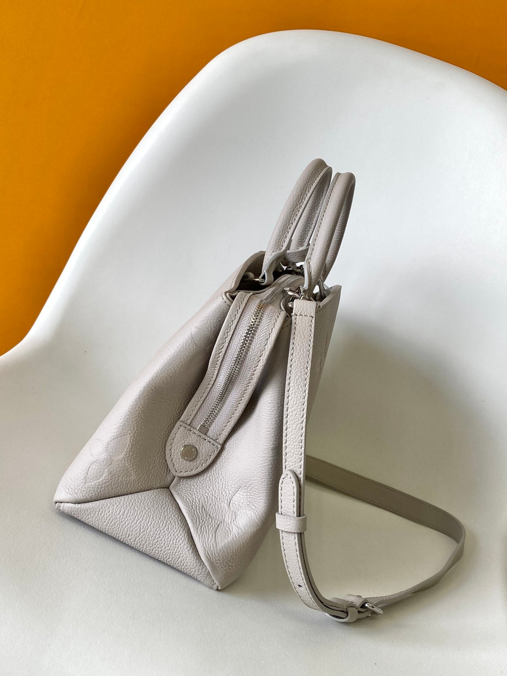 Catalogue article 462341b53d — view 3