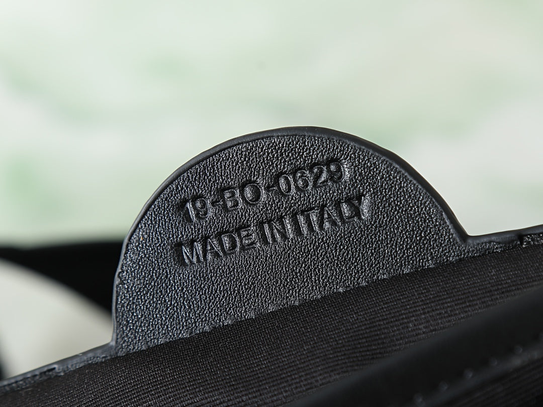 Catalogue article 8ebd281e2c — view 8