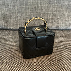 Chanel Toiletry and Cosmetic Bags SC_992515 — Catalogue 992515