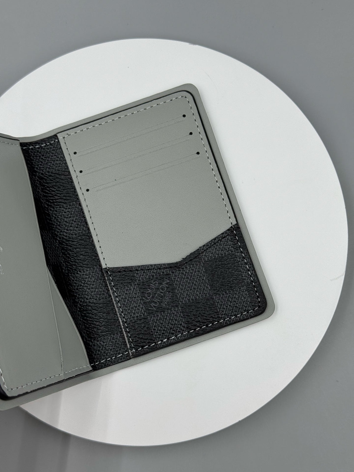 Catalogue article 6930f460d3 — view 6