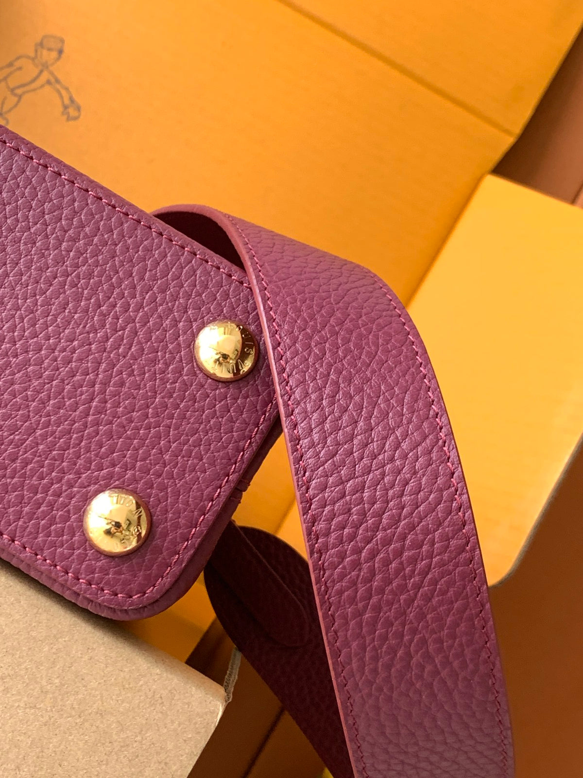 Catalogue article 5d6484a011 — view 6