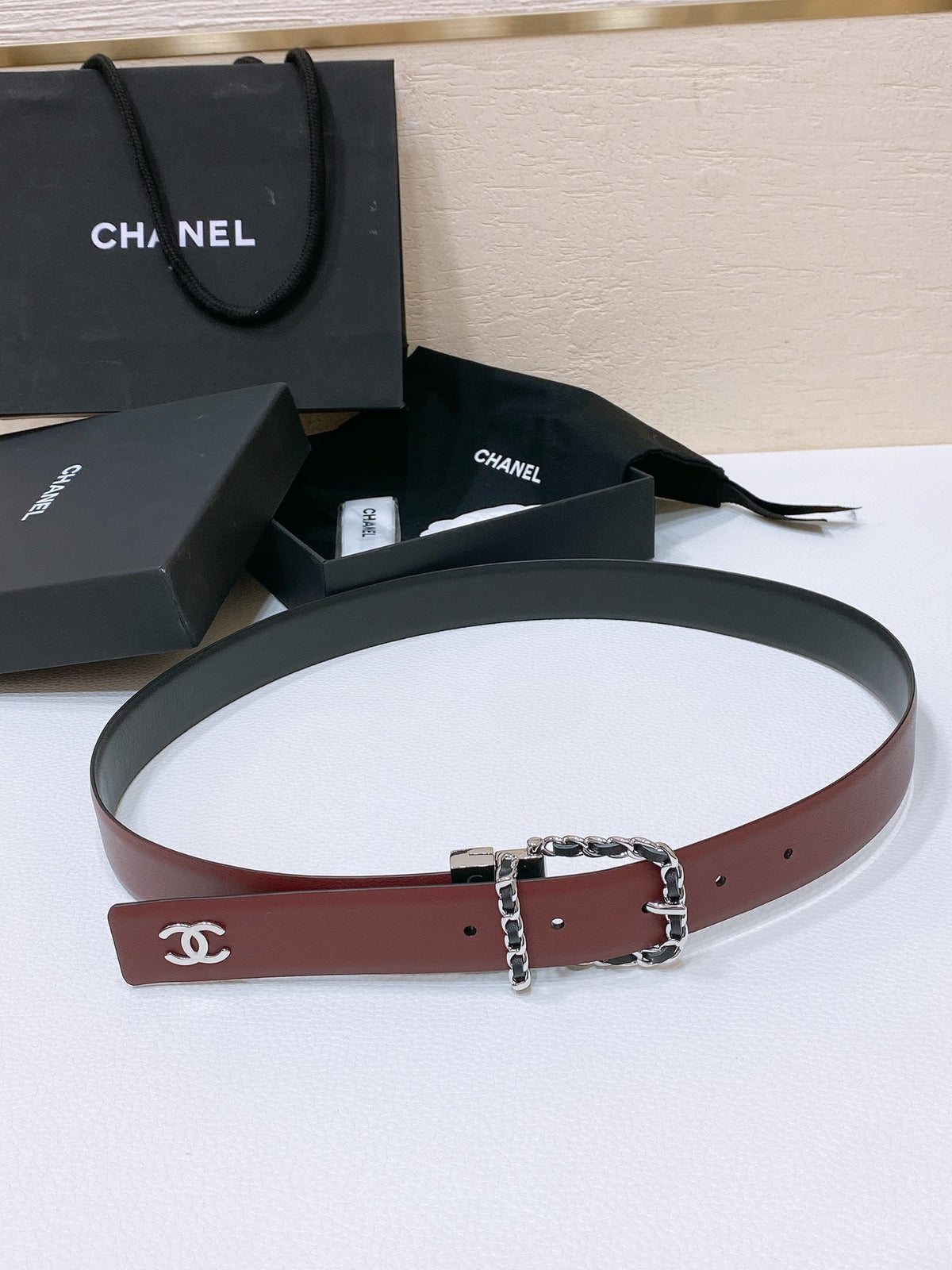 Catalogue article 946733d236 — view 1