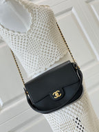 Chanel Leather Flap Bag - Black — Article 303