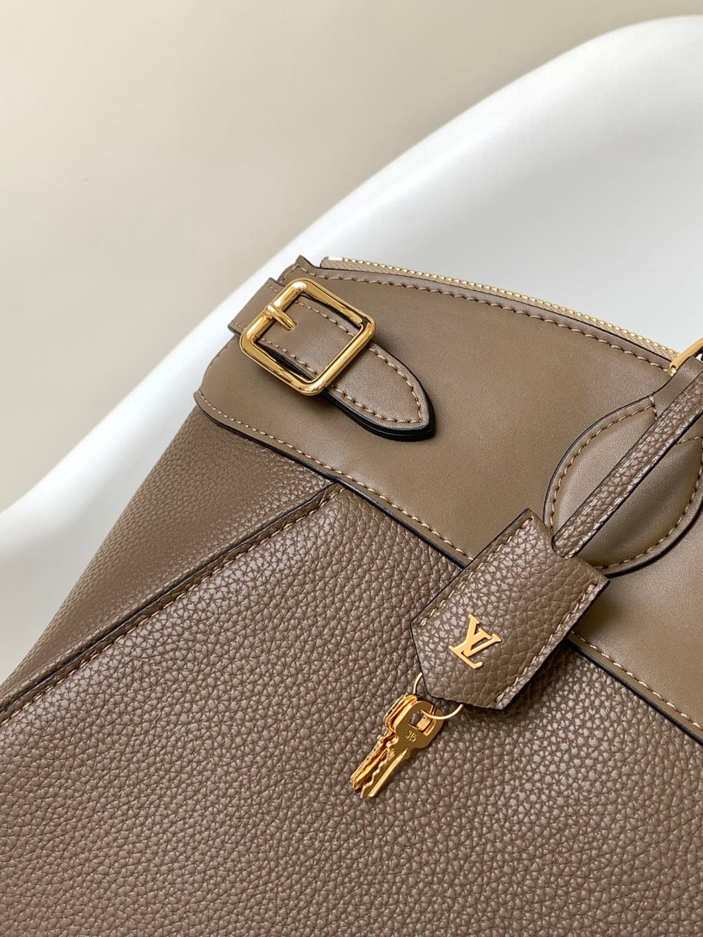 Catalogue article 9f6273ffff — view 5