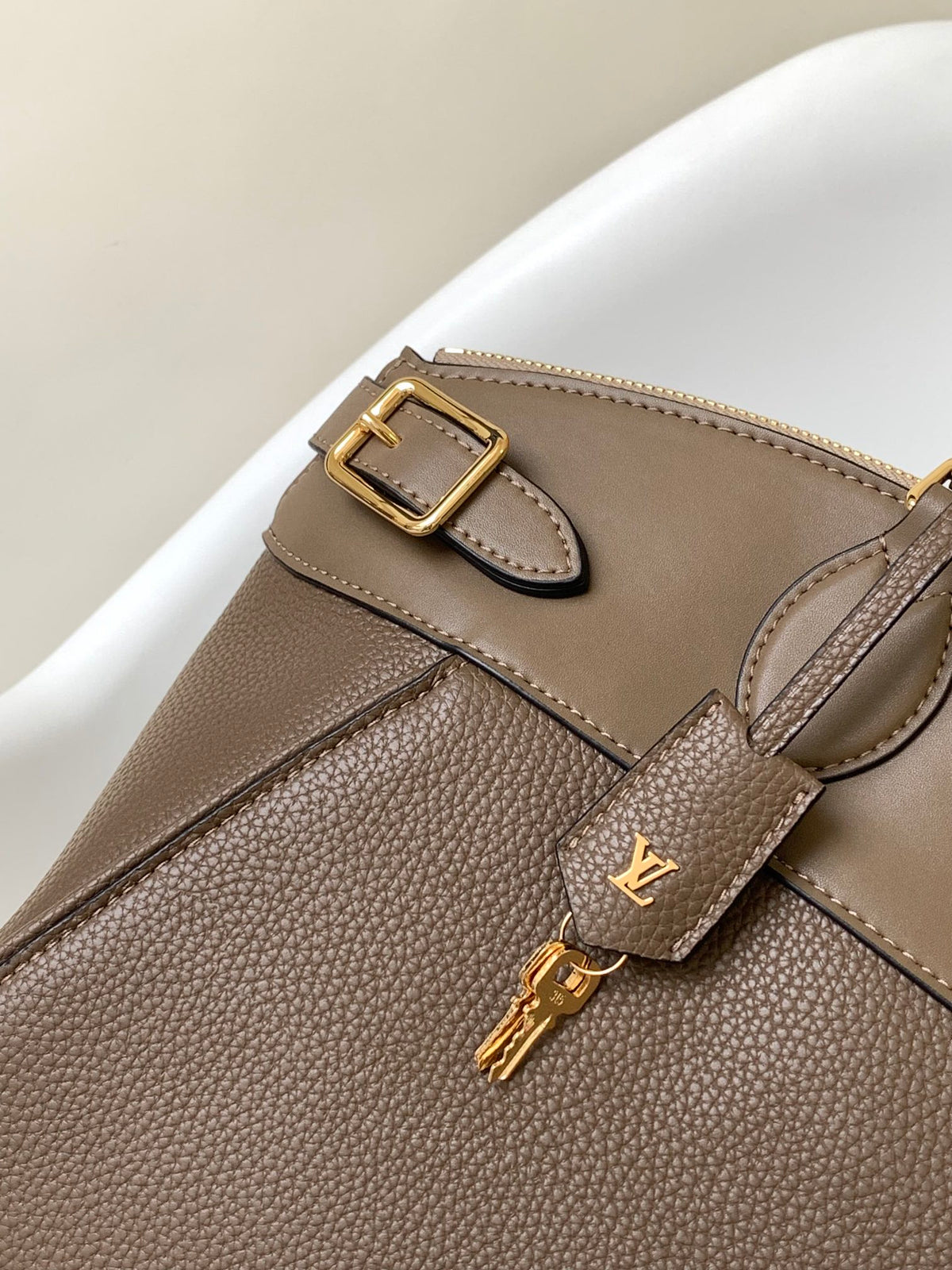 Catalogue article 9f6273ffff — view 5