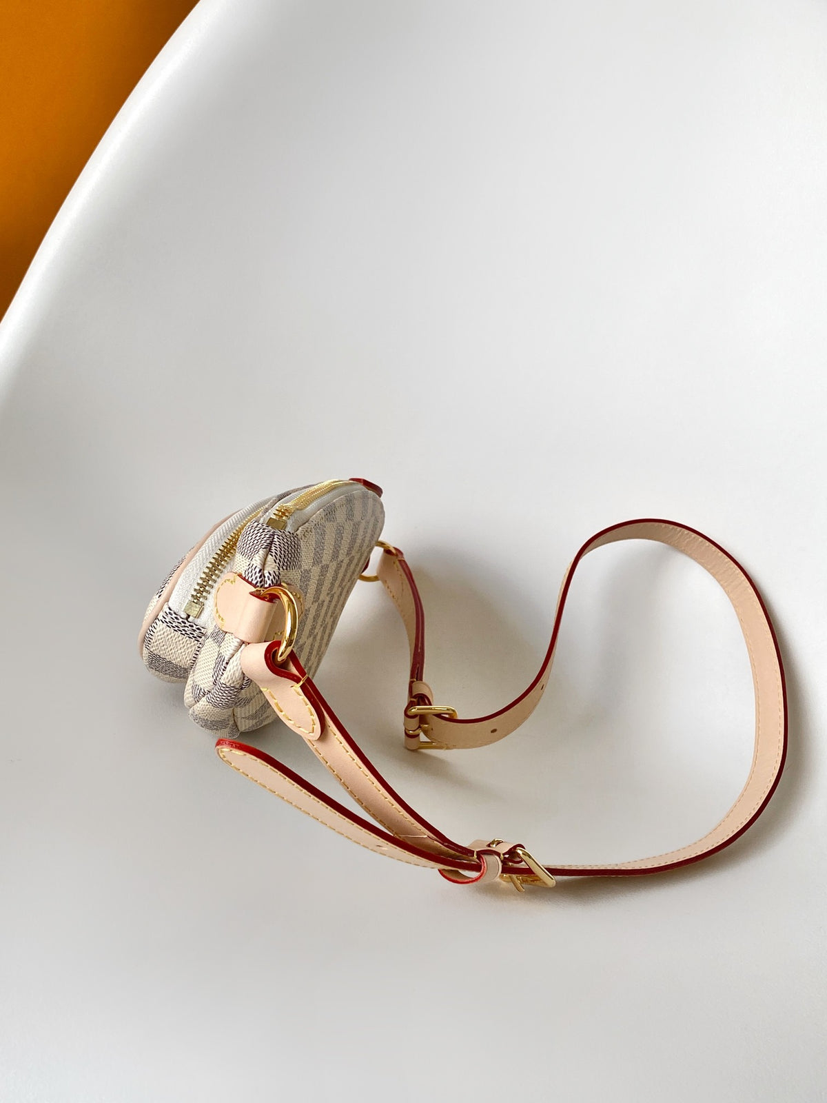 Catalogue article 2844454852 — view 3