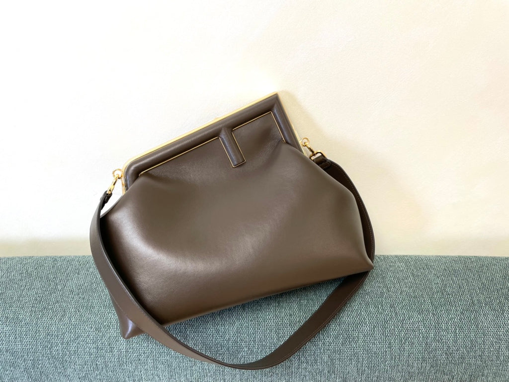 Catalogue article 4939548607 — view 1