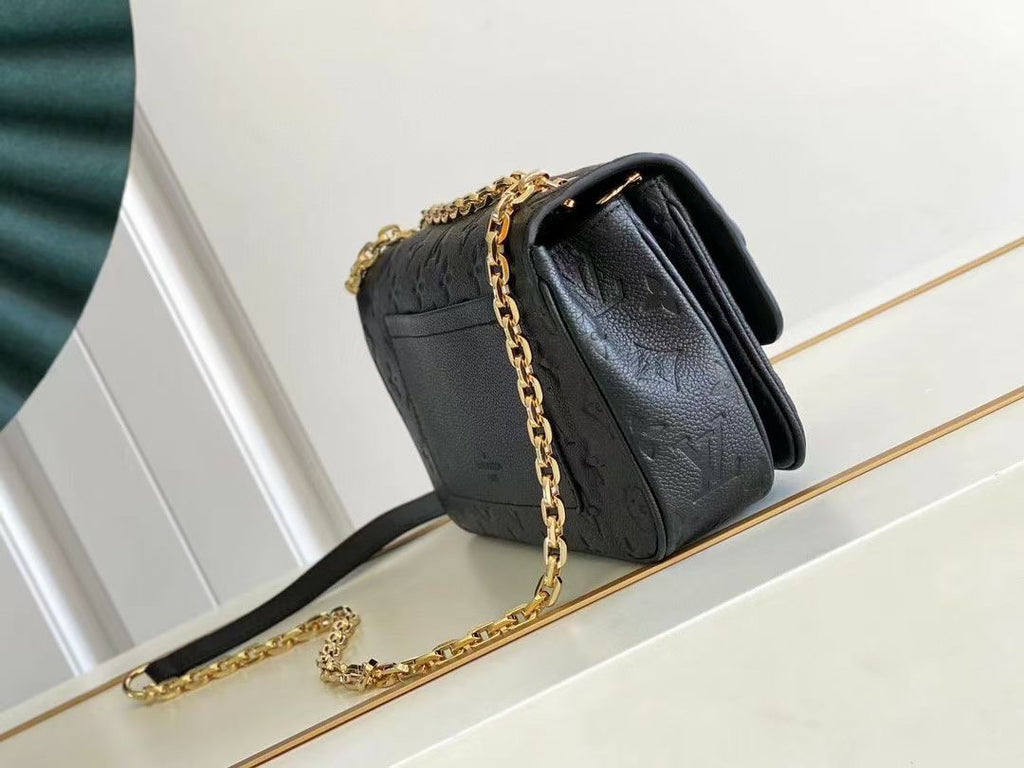 Catalogue article 3e4c703707 — view 2
