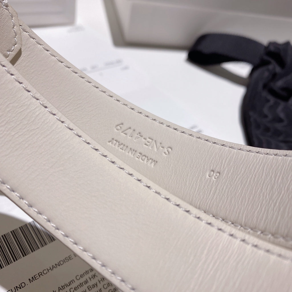 Catalogue article 717c72eee8 — view 5