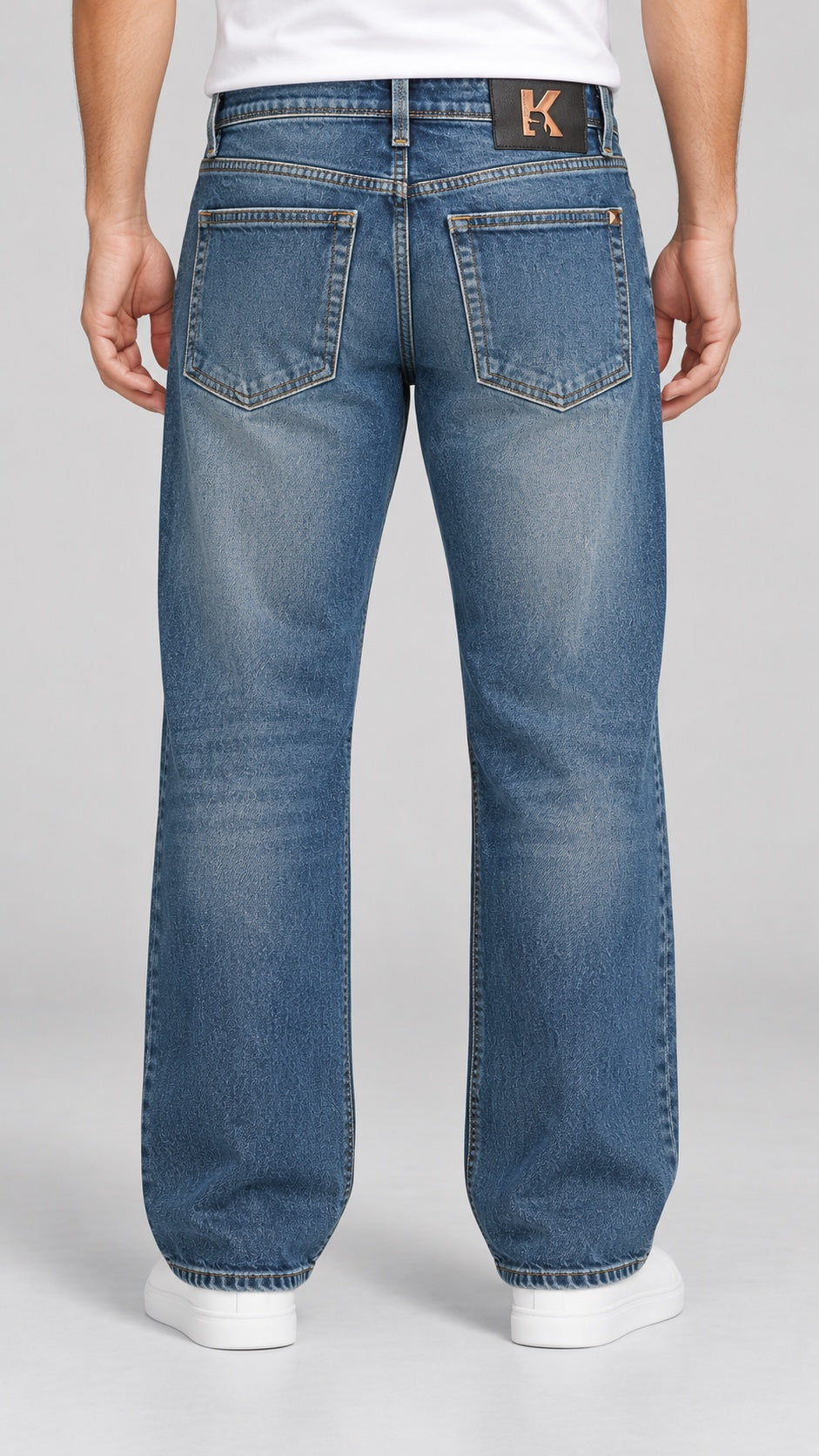 Men’s Wide-Bottom Straight-Fit Jeans – Vintage Blue - back view