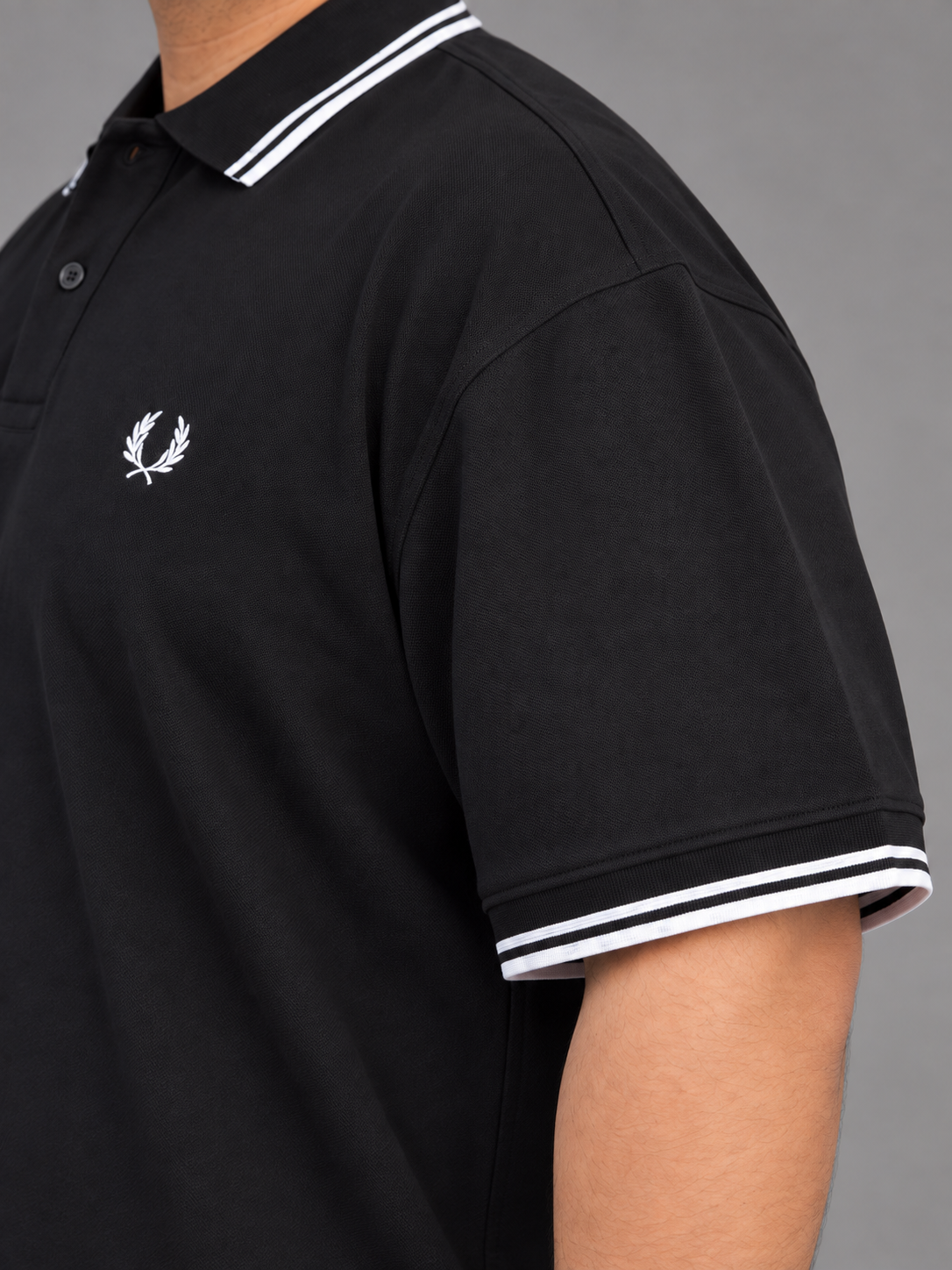 Oversized Black Polo With Double White Tipping - view 5