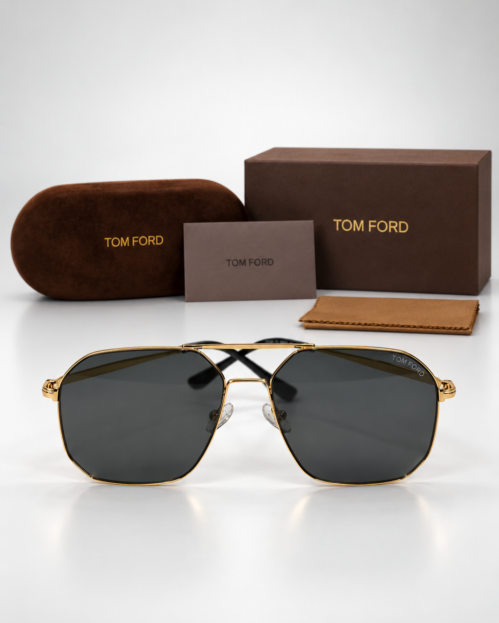 tom ford ft0852 28a gold navigator sunglasses — packaging set