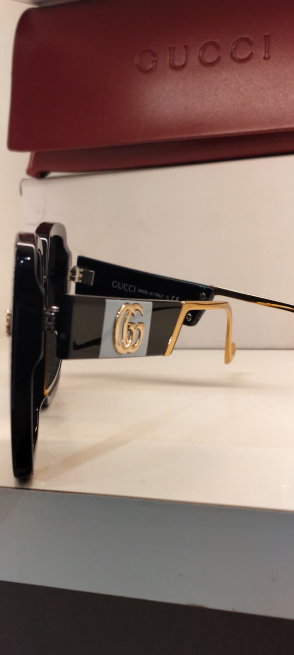 GG — Black Oversized Square Sunglasses – Model 9 - actual product 2